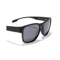 HAWKERS Lunettes De Soleil Pour Homme Et Femme POLARIZED BLACK - CORE Raw 9 HAWKERS Lunettes De Soleil Pour Homme Et Femme POLARIZED BLACK - CORE Raw -Surf Soldes Magasin lunettes de soleil pour homme et femme polarized black core raw 3