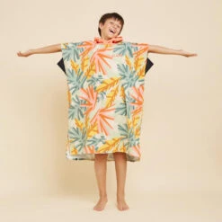 Surf Soldes Magasin -Surf Soldes Magasin poncho surf enfant 135 a 160 cm 550 jungle 1