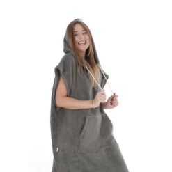 Poncho Surf | Vert | Sans Manches | Taille Moyenne -Surf Soldes Magasin poncho surf vert sans manches taille moyenne 3